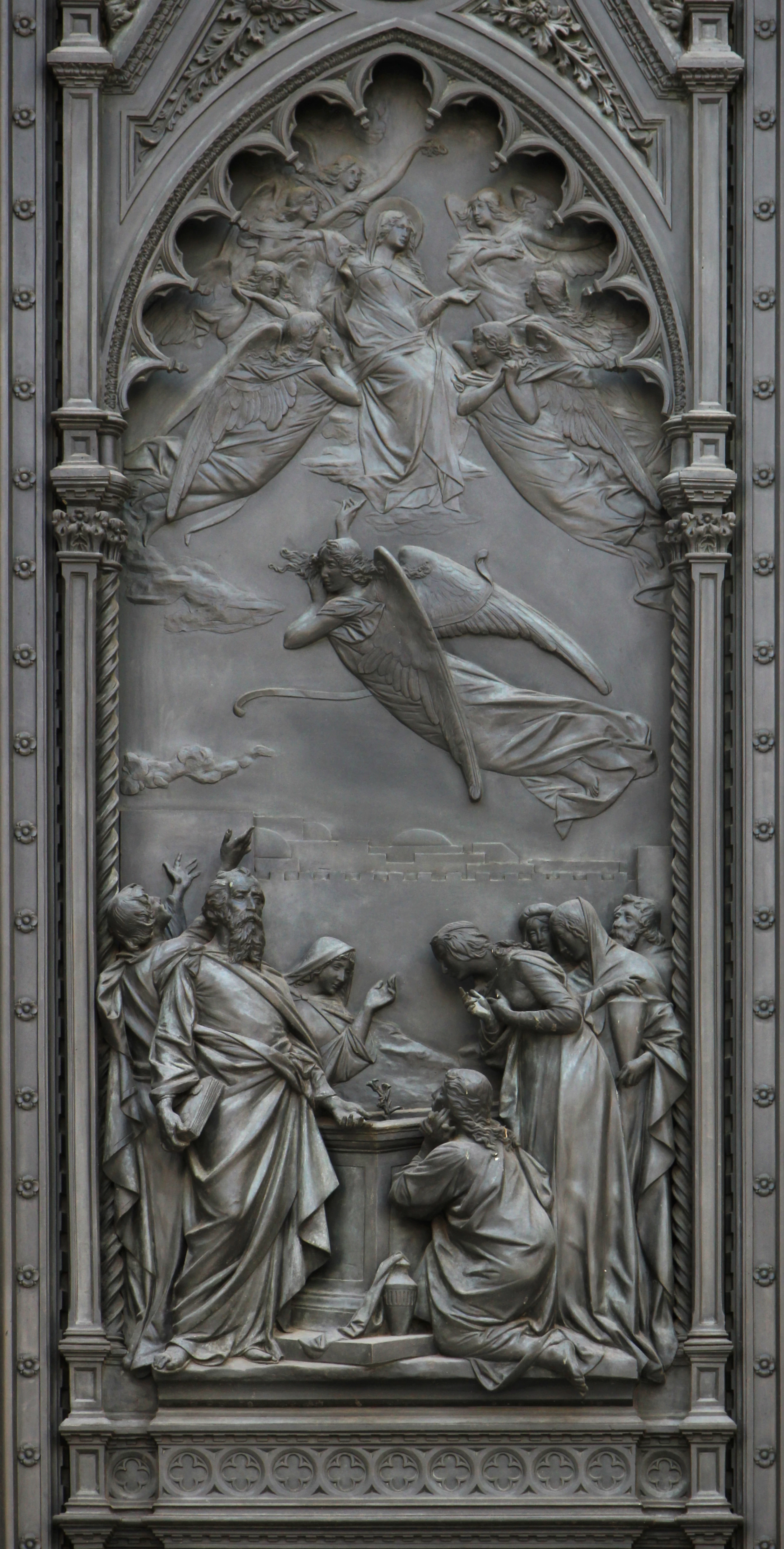 Cattedrale di Santa Maria del Fiore, Firenze - Facciata, Portale in bronzo. Battente sx, Assunzione di Maria, dettaglio
